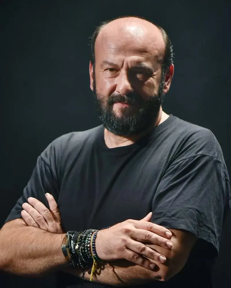 Ritratto di Davide Rondoni, poeta, scrittore e autore teatrale italiano contemporaneo. EOLIè25.