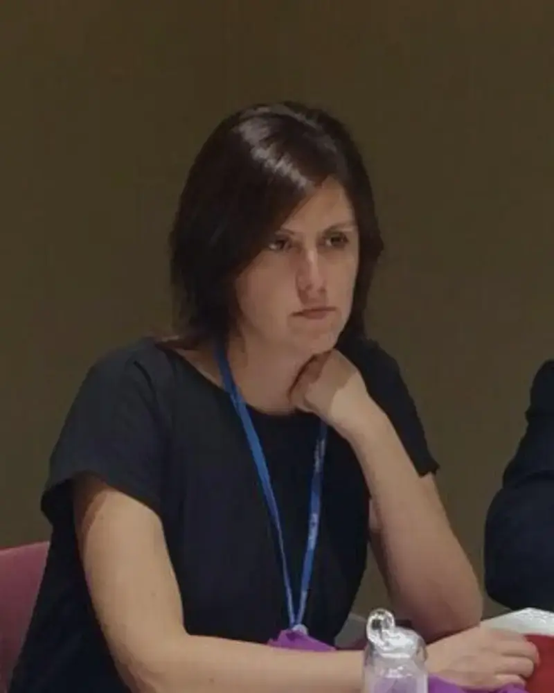 Chiara Braga durante un intervento pubblico – ospite al festival EOLIè25