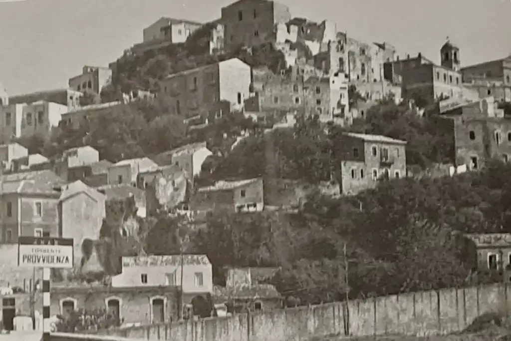 Centro storico di Patti segnato dai bombardamenti dell’agosto 1943 durante la Seconda guerra mondiale